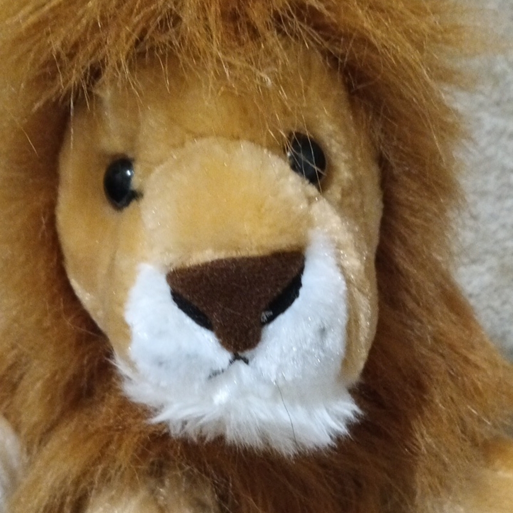 Fidelity Plush Lion- Beanie-Tan and White